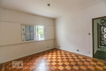 Casa à venda com 850m², 4 quartos e 7 vagas Casa à venda com 850m², 4 quartos e 7 vagasQuarto 2