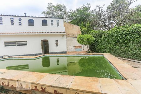 Casa à venda com 850m², 4 quartos e 7 vagas Casa à venda com 850m², 4 quartos e 7 vagasQuarto 1 Vista