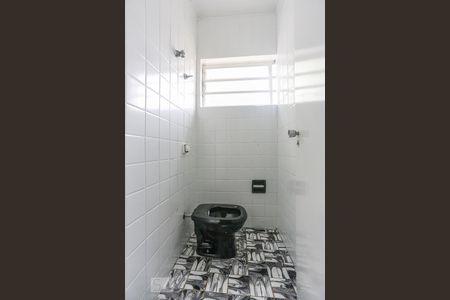 Casa à venda com 850m², 4 quartos e 7 vagas Casa à venda com 850m², 4 quartos e 7 vagasBanheiro