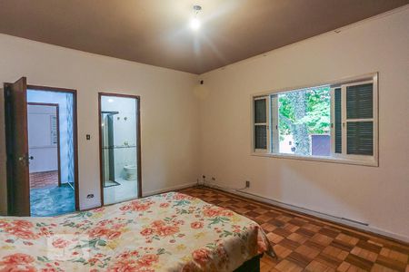 Casa à venda com 850m², 4 quartos e 7 vagas Casa à venda com 850m², 4 quartos e 7 vagasSuite