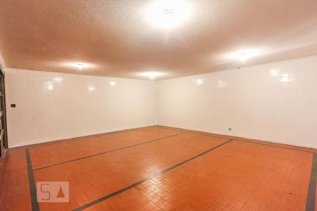 Casa à venda com 850m², 4 quartos e 7 vagas Casa à venda com 850m², 4 quartos e 7 vagasGaragem