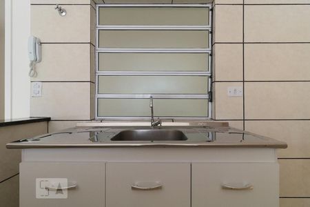 Cozinha e Área de Serviço de apartamento para alugar com 1 quarto, 40m² em Jardim Ester Yolanda, São Paulo