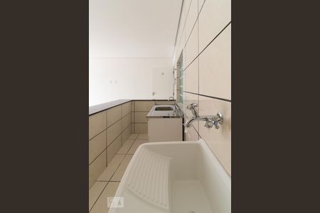 Cozinha e Área de Serviço de apartamento para alugar com 1 quarto, 40m² em Jardim Ester Yolanda, São Paulo