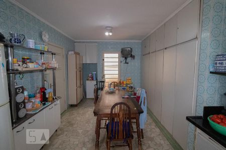 Casa à venda com 300m², 3 quartos e 3 vagas Casa à venda com 300m², 3 quartos e 3 vagasCozinha