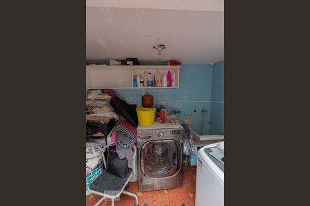 Casa à venda com 300m², 3 quartos e 3 vagas Casa à venda com 300m², 3 quartos e 3 vagasÁrea de Serviço