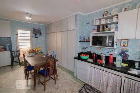 Casa à venda com 300m², 3 quartos e 3 vagas Casa à venda com 300m², 3 quartos e 3 vagasCozinha
