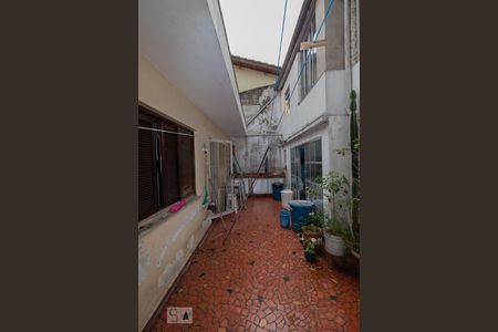 Casa à venda com 300m², 3 quartos e 3 vagas Casa à venda com 300m², 3 quartos e 3 vagasQuintal