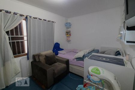 Casa à venda com 300m², 3 quartos e 3 vagas Casa à venda com 300m², 3 quartos e 3 vagasDormitório 2