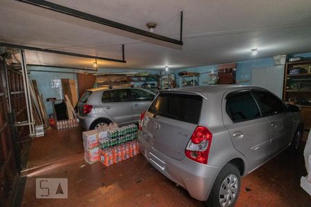 Casa à venda com 300m², 3 quartos e 3 vagas Casa à venda com 300m², 3 quartos e 3 vagasGaragem