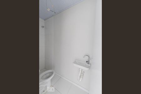 Banheiro Social de kitnet/studio para alugar com 1 quarto, 49m² em Chácara Santo Antônio (zona Leste), São Paulo