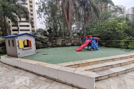 Apartamento para alugar com 230m², 3 quartos e 4 vagasÁrea Comum - Playground
