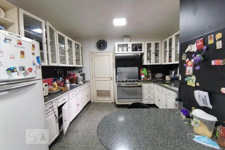 Apartamento para alugar com 230m², 3 quartos e 4 vagasCozinha