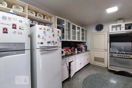 Apartamento para alugar com 230m², 3 quartos e 4 vagasCozinha