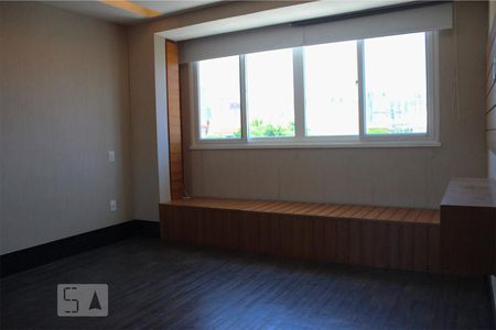 Casa à venda com 302m², 4 quartos e 3 vagas Casa à venda com 302m², 4 quartos e 3 vagasSuíte do Sotão
