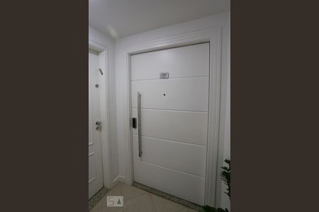 Entrada de apartamento para alugar com 3 quartos, 154m² em Parque Colonial, São Paulo