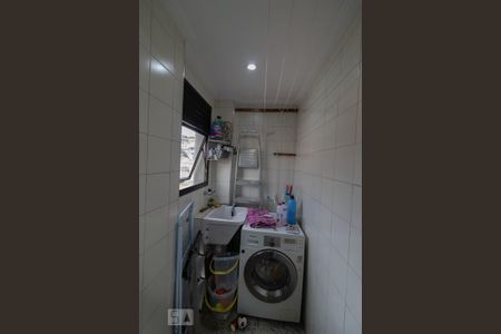 Apartamento à venda com 83m², 3 quartos e 2 vagas Apartamento à venda com 83m², 3 quartos e 2 vagasÁrea de Serviço