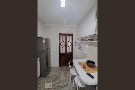 Apartamento à venda com 83m², 3 quartos e 2 vagas Apartamento à venda com 83m², 3 quartos e 2 vagasCozinha