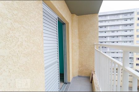 Apartamento à venda com 75m², 2 quartos e 1 vagaSacada Quarto 2