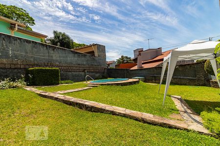 Casa à venda com 110m², 3 quartos e 2 vagasÁrea Externa