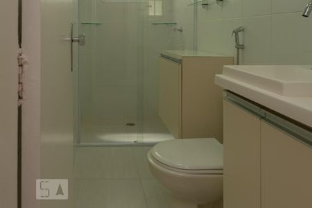 Banheiro de apartamento à venda com 1 quarto, 58m² em Saúde, São Paulo