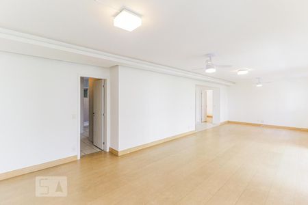 Sala de apartamento para alugar com 3 quartos, 186m² em Chácara Santo Antônio, São Paulo