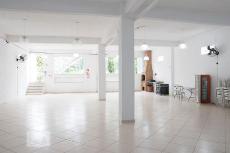 Casa de condomínio à venda com 150m², 3 quartos e 2 vagas Casa de condomínio à venda com 150m², 3 quartos e 2 vagasÁrea comum - Salão de festas