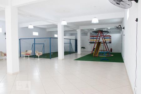 Casa de condomínio à venda com 150m², 3 quartos e 2 vagas Casa de condomínio à venda com 150m², 3 quartos e 2 vagasÁrea comum - Salão de festas