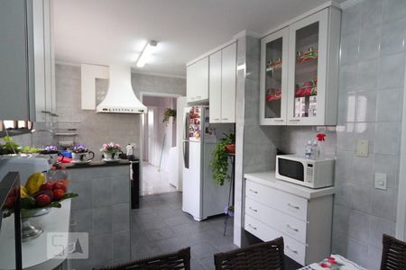 Apartamento à venda com 174m², 4 quartos e 3 vagasCozinha