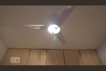 Apartamento à venda com 37m², 1 quarto e sem vagaQuarto