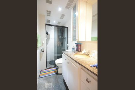 Apartamento para alugar com 62m², 3 quartos e 1 vaga Apartamento para alugar com 62m², 3 quartos e 1 vagaBanheiro