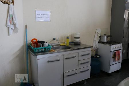 Casa à venda com 670m², 3 quartos e 8 vagasCozinha 2