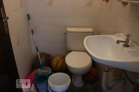 Casa à venda com 670m², 3 quartos e 8 vagasBanheiro 4