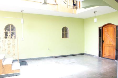 Casa à venda com 670m², 3 quartos e 8 vagasÁrea Externa