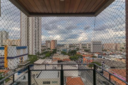 Apartamento à venda com 85m², 3 quartos e 1 vaga Apartamento à venda com 85m², 3 quartos e 1 vagaVaranda da sala