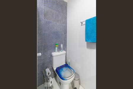 Apartamento à venda com 85m², 3 quartos e 1 vaga Apartamento à venda com 85m², 3 quartos e 1 vagaBanheiro