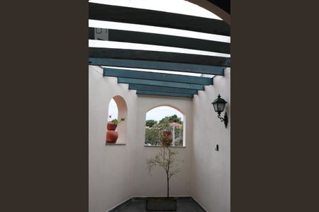 Casa à venda com 420m², 3 quartos e 6 vagasVaranda do Quarto Suíte 1