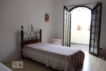 Casa à venda com 420m², 3 quartos e 6 vagasQuarto Suíte 2