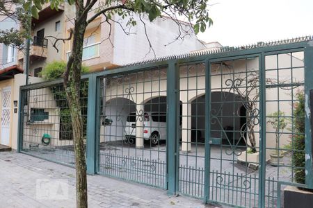 Casa à venda com 420m², 3 quartos e 6 vagasFachada