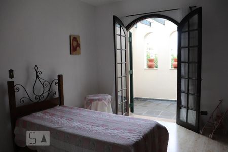 Casa à venda com 420m², 3 quartos e 6 vagasQuarto Suíte 2