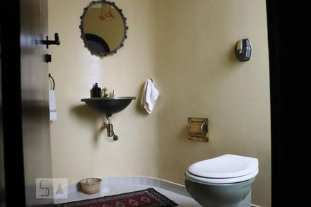 Casa à venda com 420m², 3 quartos e 6 vagasLavabo 1