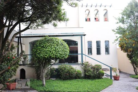 Casa à venda com 420m², 3 quartos e 6 vagasÁrea Externa