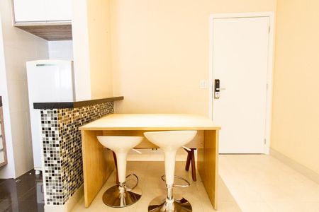 Sala de apartamento para alugar com 2 quartos, 65m² em Campo Belo, São Paulo