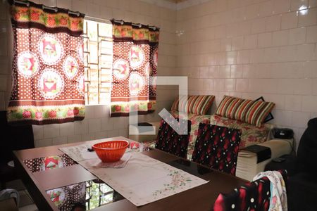 Casa à venda com 50m², 3 quartos e 1 vagaCozinha 