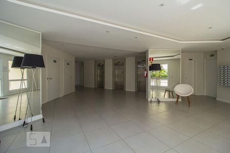 Apartamento à venda com 60m², 2 quartos e 1 vaga Apartamento à venda com 60m², 2 quartos e 1 vagaHall de Entrada