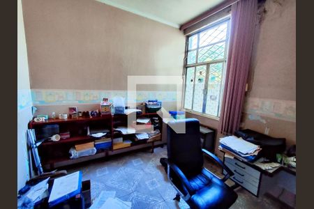 Casa de condomínio à venda com 270m², 5 quartos e 2 vagas Casa de condomínio à venda com 270m², 5 quartos e 2 vagasQuarto 3