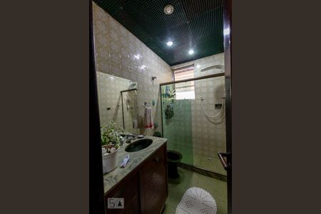 Apartamento à venda com 55m², 2 quartos e 1 vagaBanheiro Social