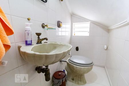 Casa à venda com 310m², 3 quartos e 2 vagas Casa à venda com 310m², 3 quartos e 2 vagasLavabo