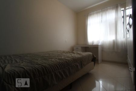 Quarto de apartamento para alugar com 1 quarto, 50m² em Centro, Curitiba