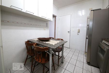 Apartamento à venda com 150m², 3 quartos e 2 vagasCozinha