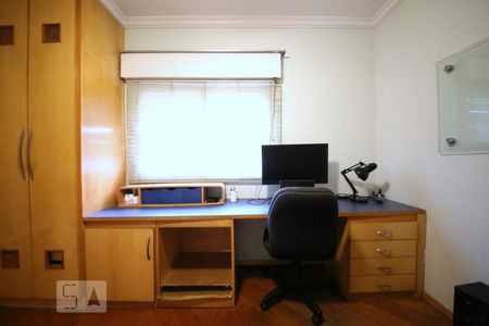 Apartamento à venda com 150m², 3 quartos e 2 vagasQuarto 2